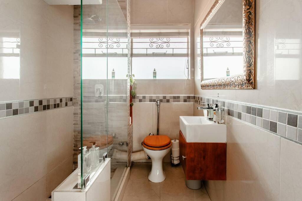 Greenpoint Studio Mountain Views, Central & Secure * Le Cap